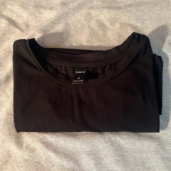 Tank top with red words say vital Boston force - Picture 2 of 2